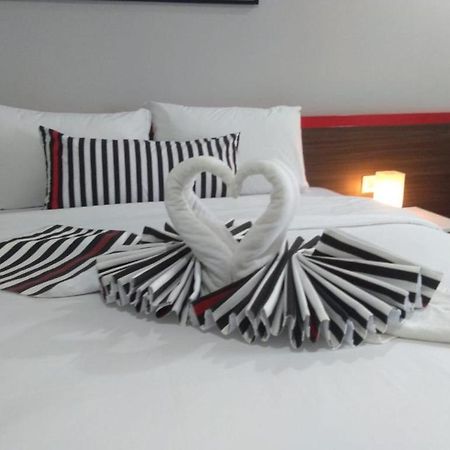 Hi Hotel Senen Джакарта Екстер'єр фото