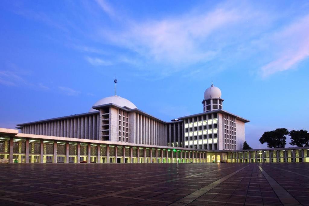 Hi Hotel Senen Джакарта Екстер'єр фото